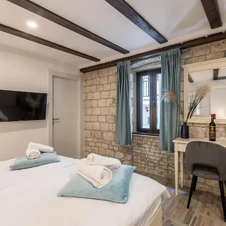 Old Town Matusko Bed & Breakfast