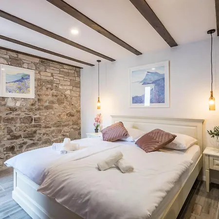 Old Town Matusko Bed & Breakfast *