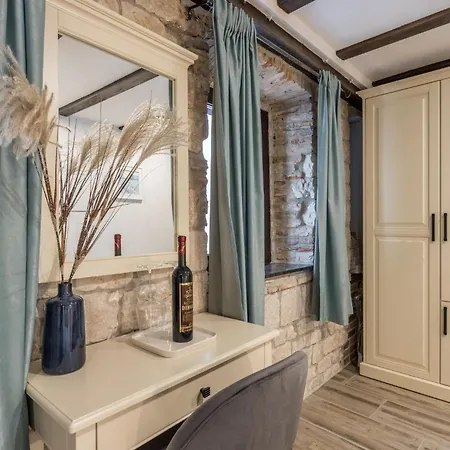 Old Town Matusko Bed and Breakfast