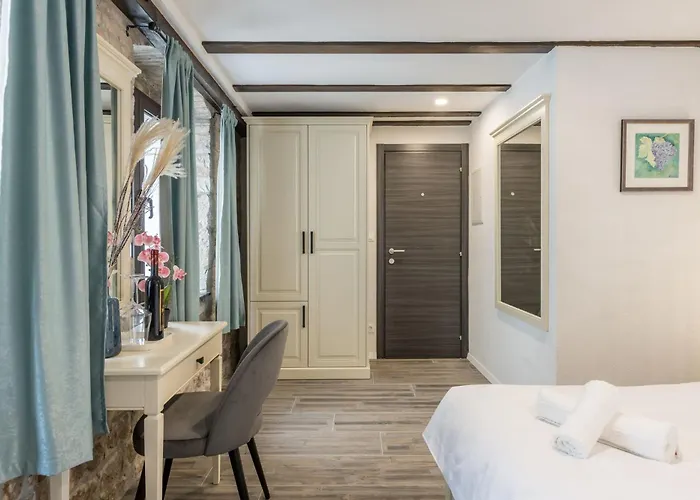 Old Town Matusko 3* Σπλιτ