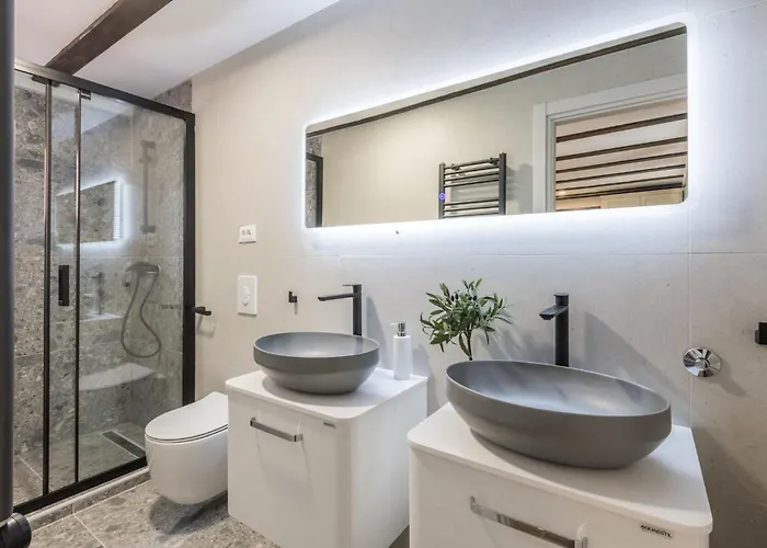 Old Town Matusko Bed and Breakfast 3*