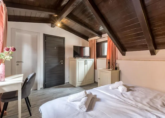 Bed and Breakfast Old Town Matusko Σπλιτ