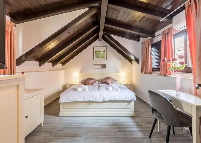 Old Town Matusko Σπλιτ