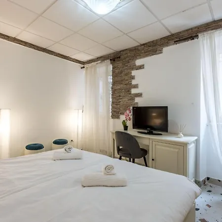 Old Town Matusko Split